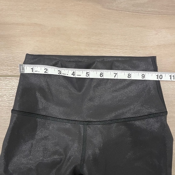 Lululemon Wunder Train HR Tight 28" Foil Special Edition Women's Size 2 LW5DPYS - Picture 4 of 7